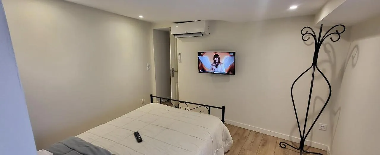 Maison 130M2, Terrasse 70 M2 Sud, 1A7 Pers, 3 Chbres Avec Tv Et Clim Pierrelatte