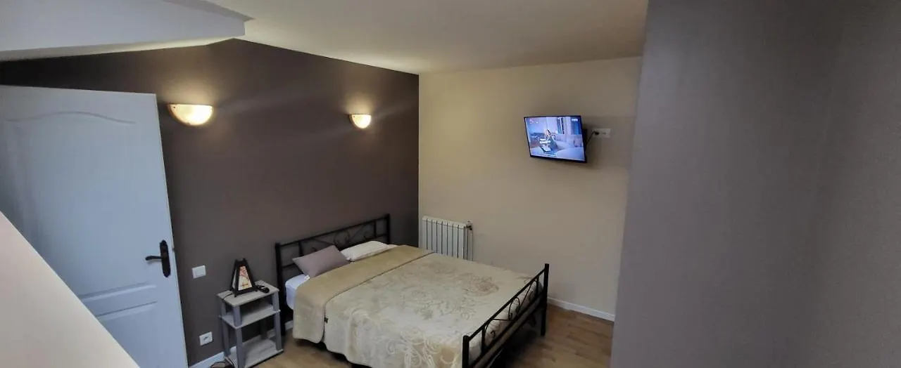 Maison 130M2, Terrasse 70 M2 Sud, 1A7 Pers, 3 Chbres Avec Tv Et Clim Pierrelatte 0*,