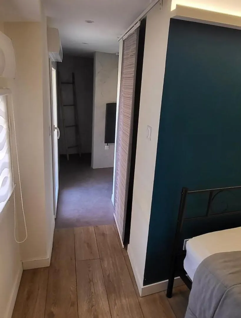 Maison 130M2, Terrasse 70 M2 Sud, 1A7 Pers, 3 Chbres Avec Tv Et Clim Pierrelatte