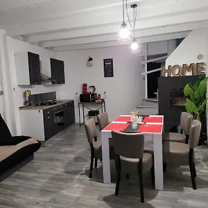 Hébergement de vacances Maison Au Coeur De Classée 3 étoiles, Pierrelatte